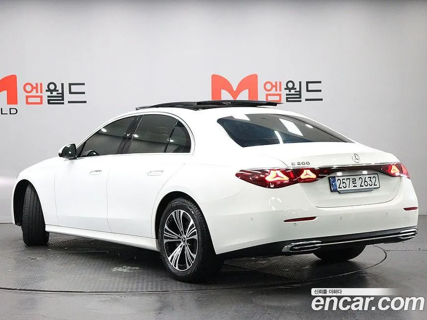 Mercedes-Benz E-Class 2025 из KR, фото 4