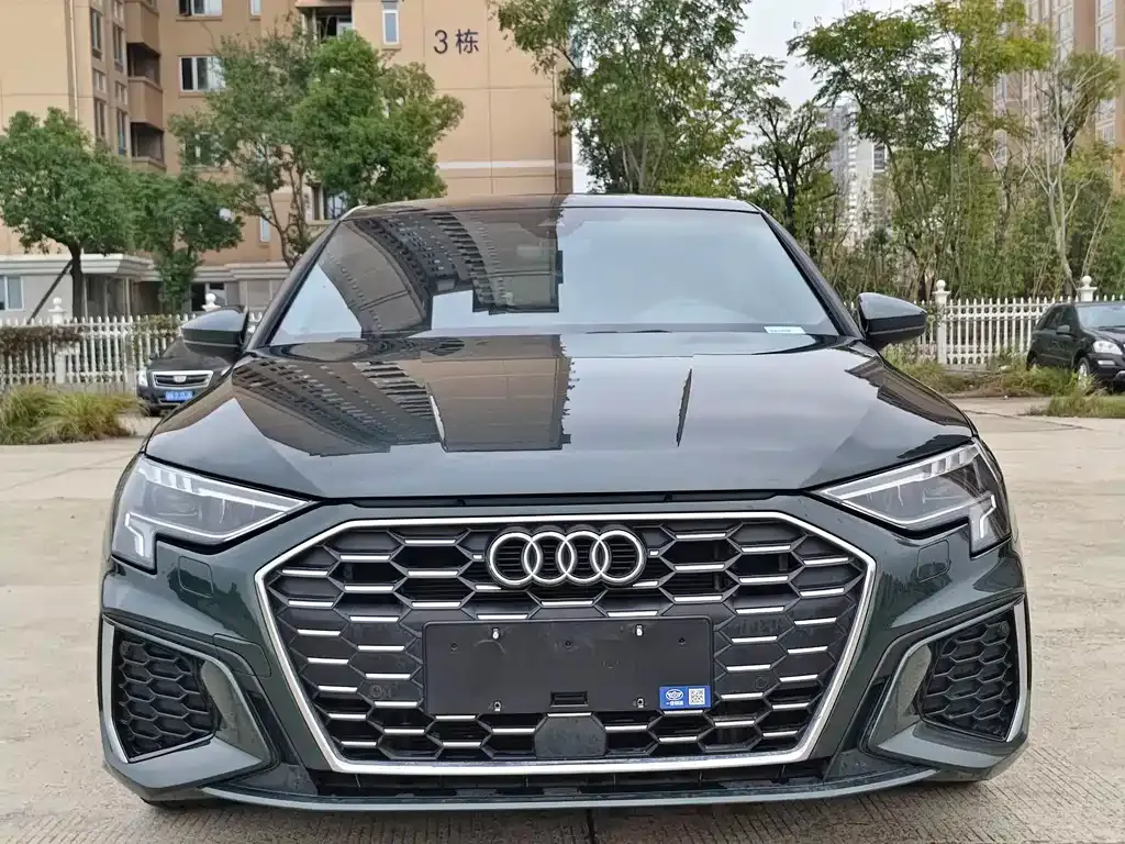 Audi A3 2023 из CN, фото 2