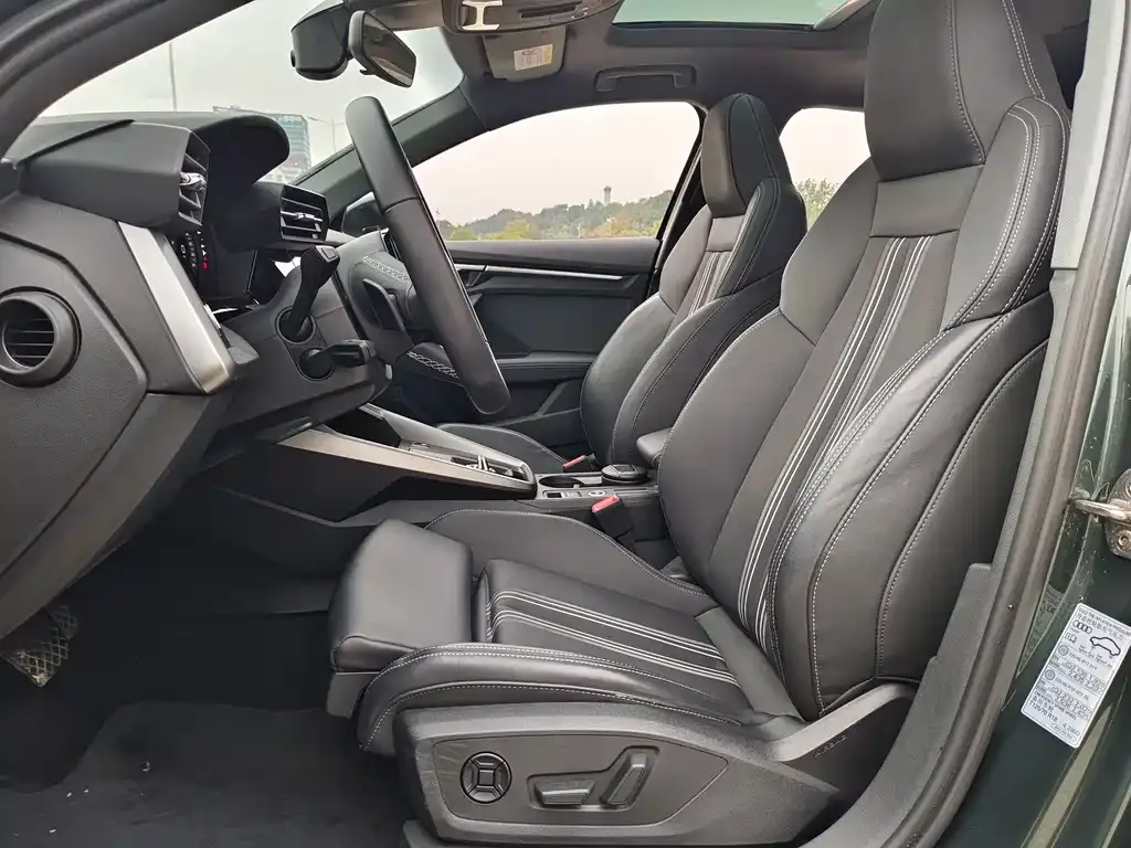 Audi A3 2023 из CN, фото 9