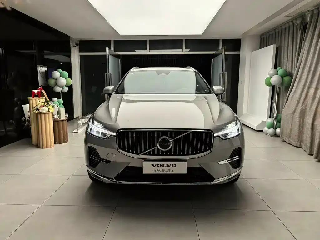 Volvo XC60 — фото 2