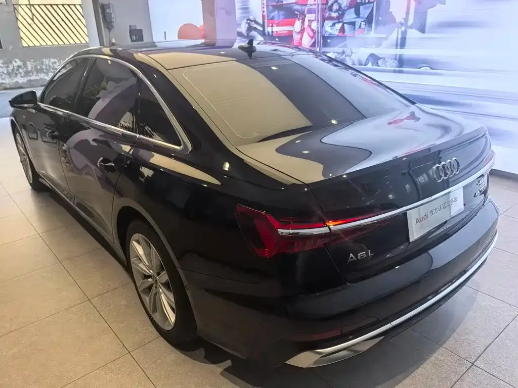 Audi A6L 2025 из CN, фото 5