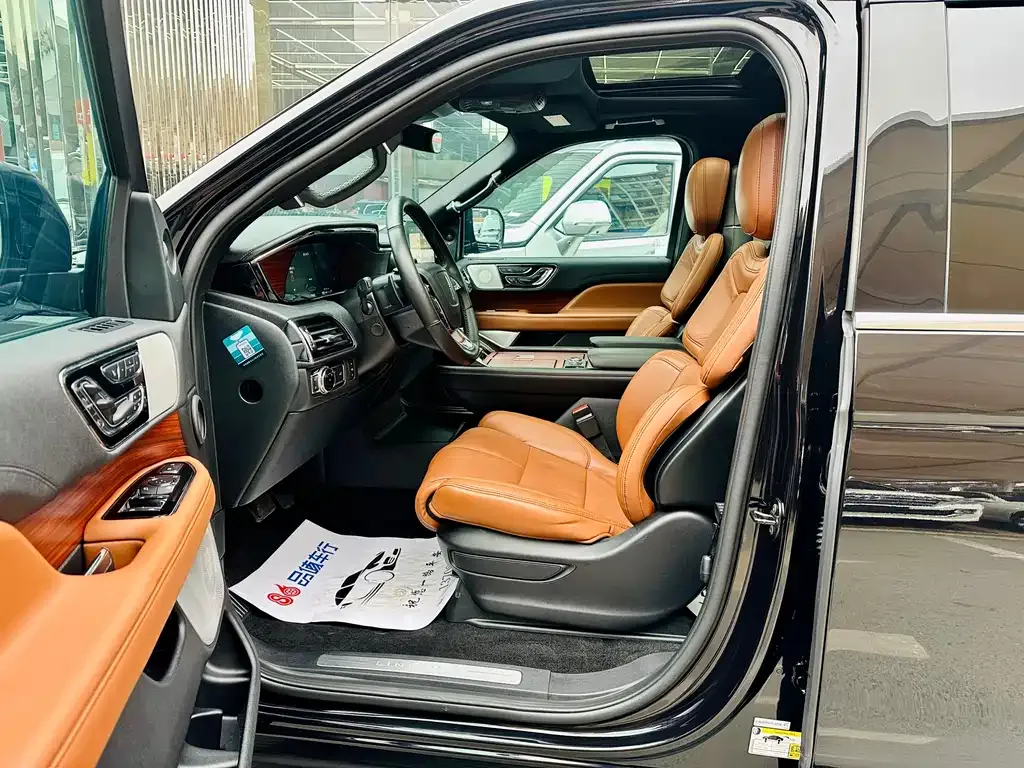 Lincoln Navigator 2021 из CN, фото 5