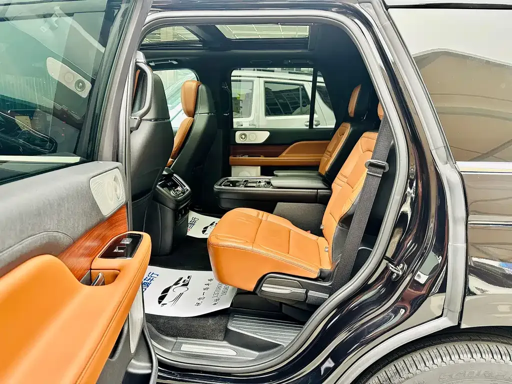 Lincoln Navigator 2021 из CN, фото 7