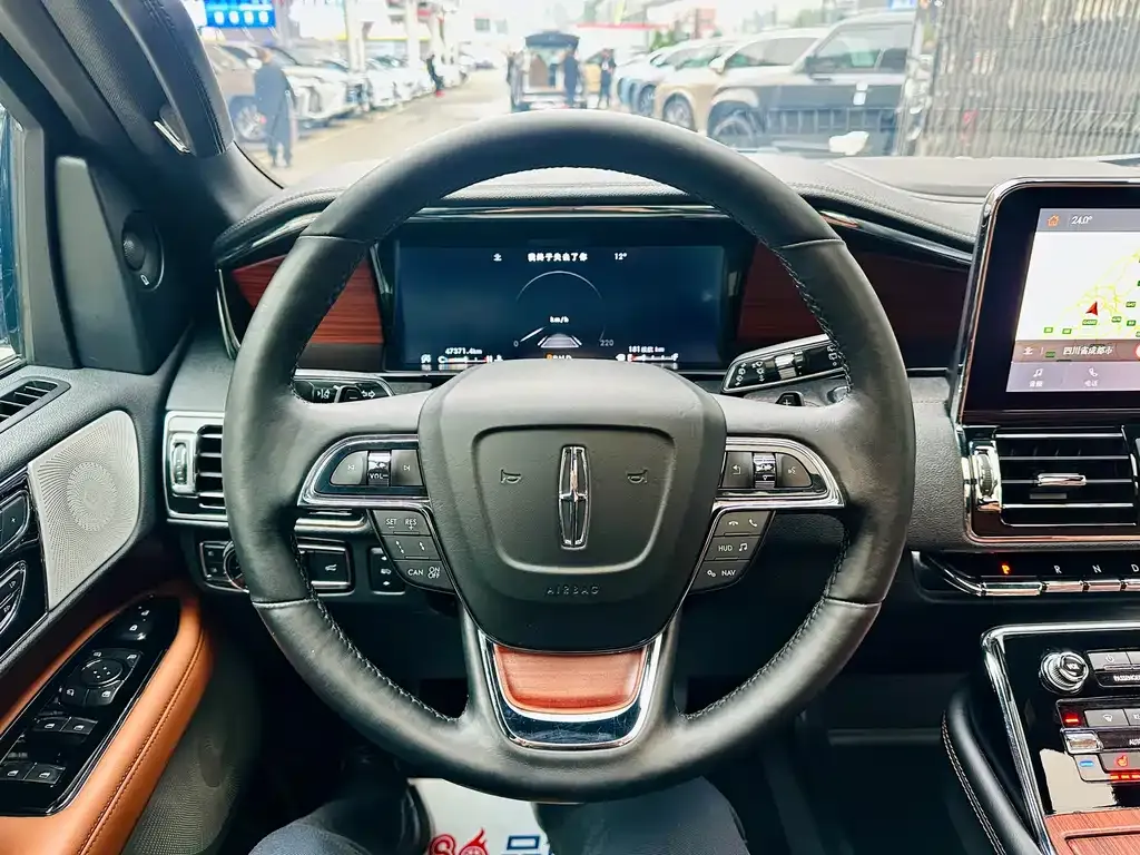 Lincoln Navigator 2021 из CN, фото 8