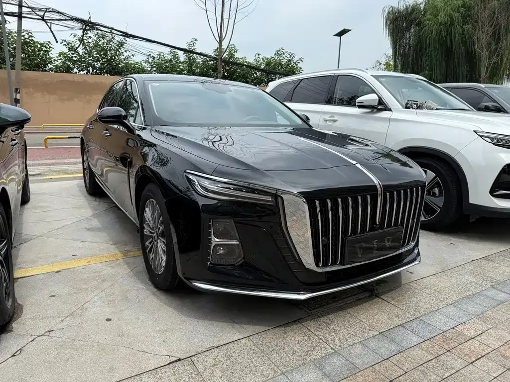 Hongqi H5 — фото 3