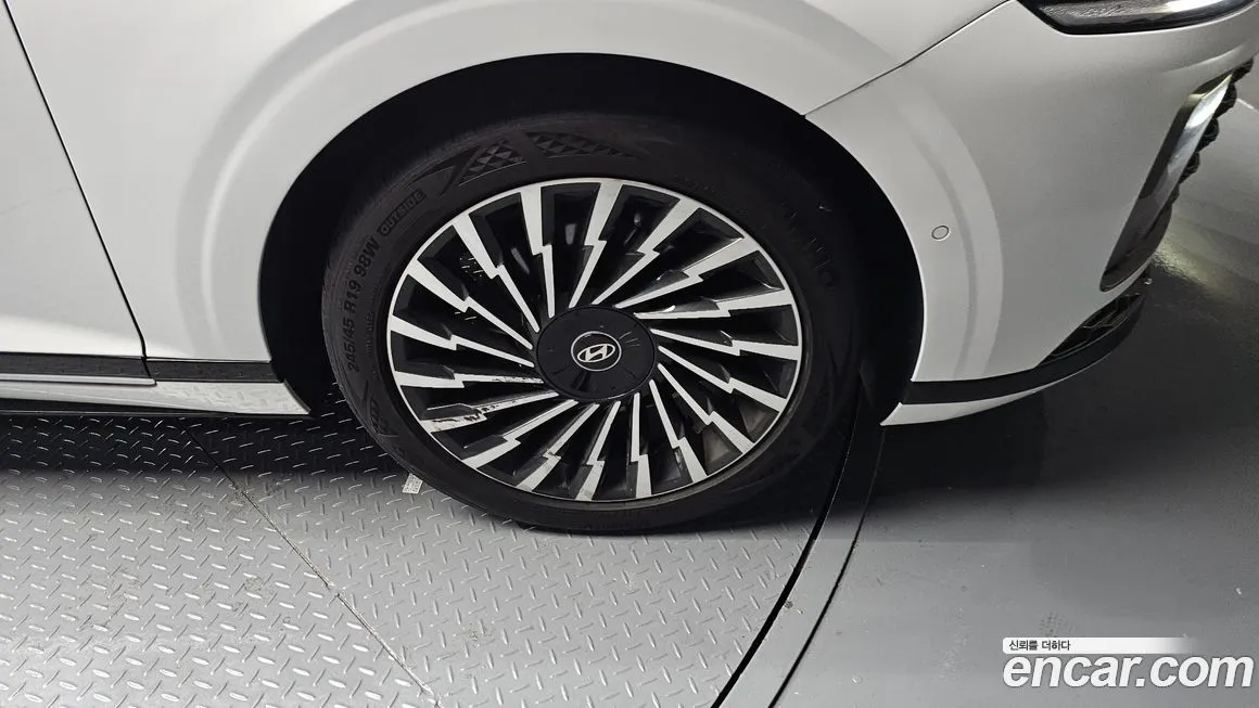 Hyundai Grandeur 2023 из KR, фото 5