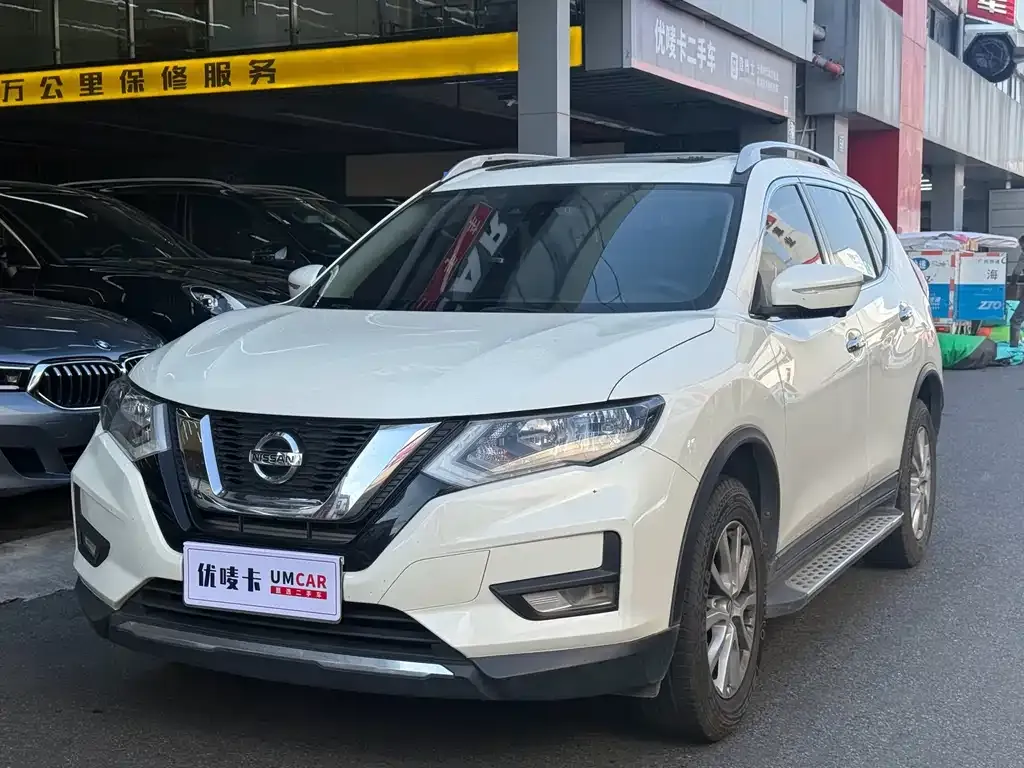 Nissan X-Trail — фото 1