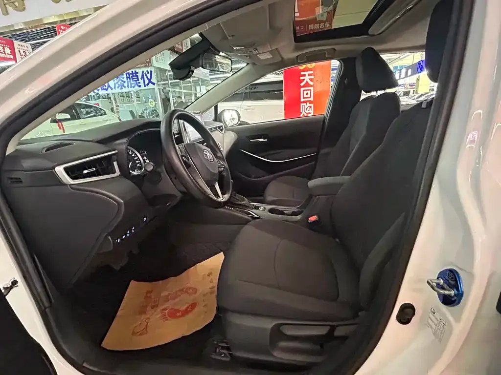 Toyota Corolla 2022 из CN, фото 7