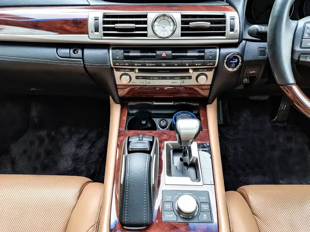 Lexus LS 2021 из CN, фото 6