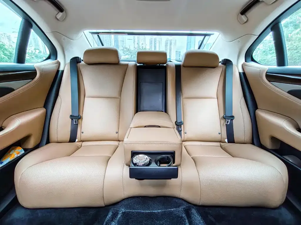 Lexus LS 2021 из CN, фото 9