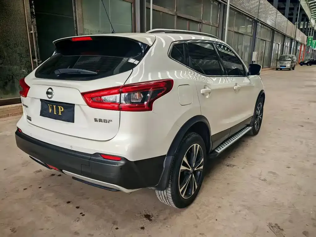 Nissan Qashqai — фото 6