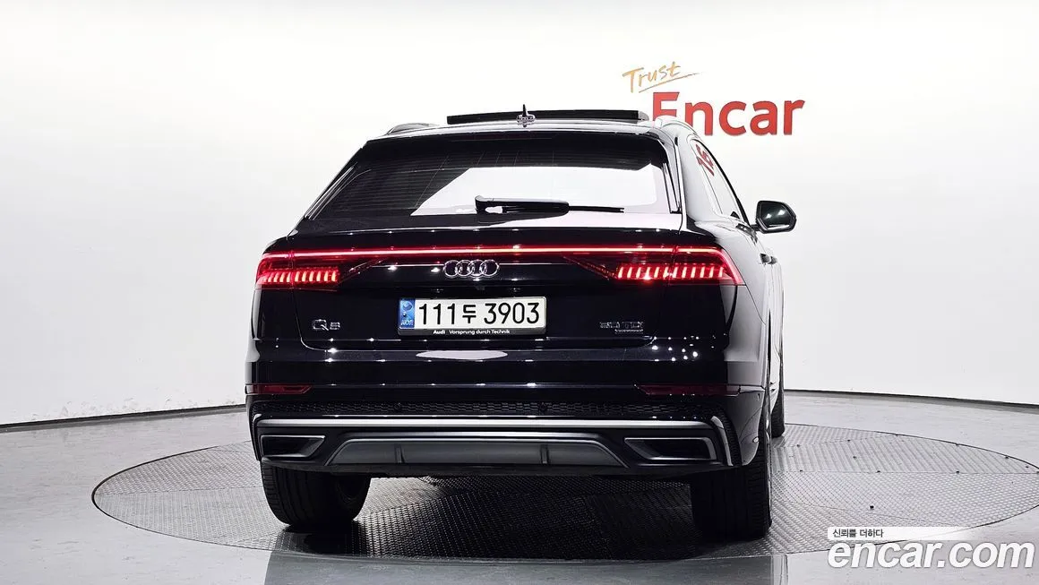 Audi Q8 2021 из KR, фото 4