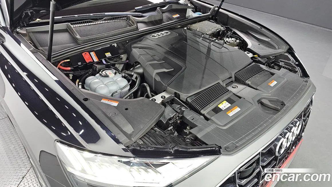 Audi Q8 2021 из KR, фото 6