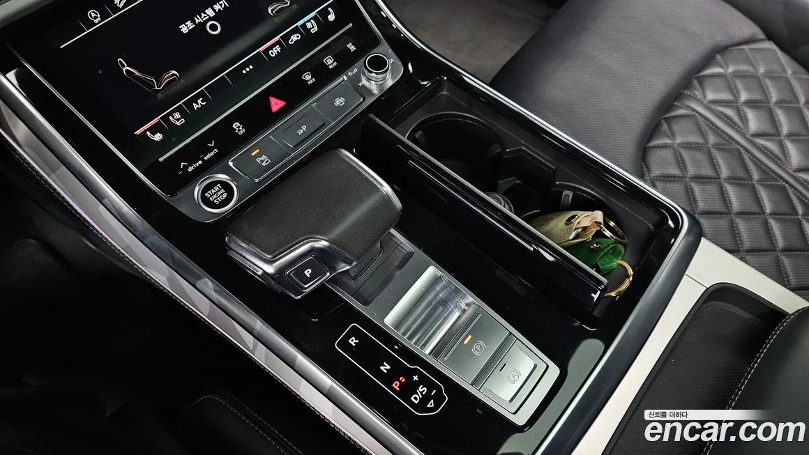 Audi Q8 2021 из KR, фото 9