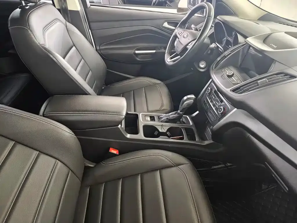 Ford Kuga 2021 из CN, фото 9