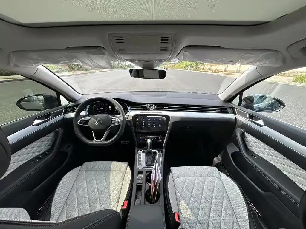 Volkswagen Magotan 2025 из CN, фото 5