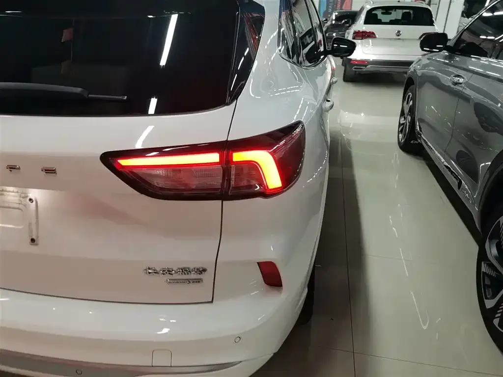 Ford Escape 2022 из CN, фото 8