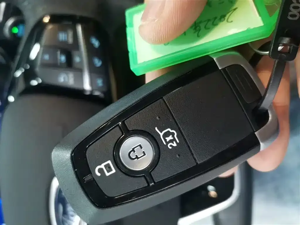 Ford Escape 2022 из CN, фото 9