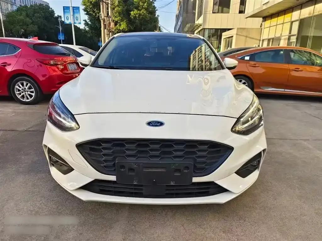 Ford Focus Active 2021 из CN, фото 3