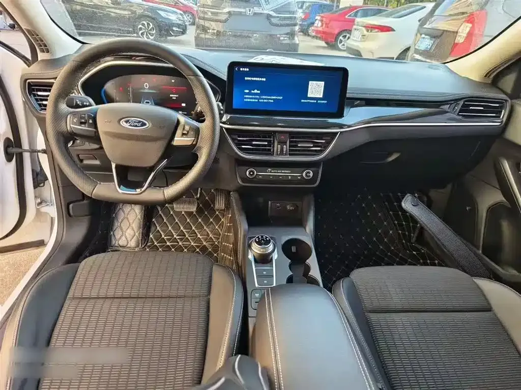 Ford Focus Active 2021 из CN, фото 8