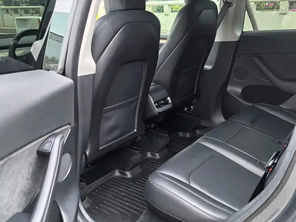Tesla Model Y 2021 из CN, фото 7