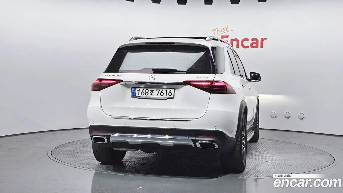 Mercedes-Benz GLE-Class — фото 4