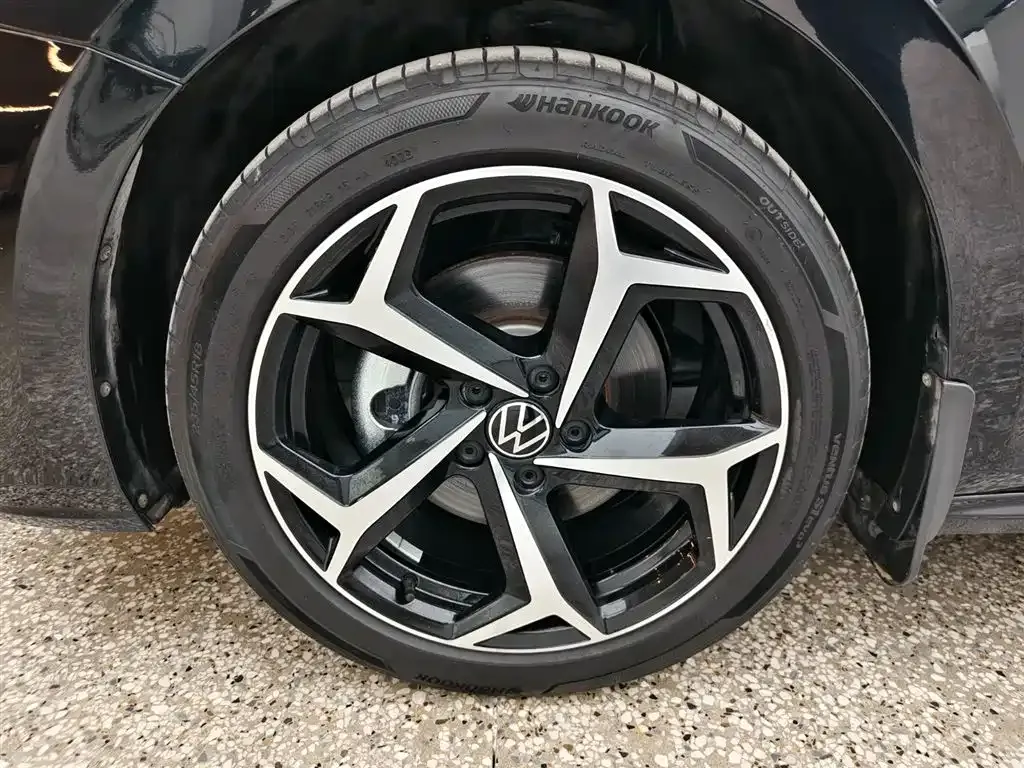 Volkswagen Passat 2024 из CN, фото 9