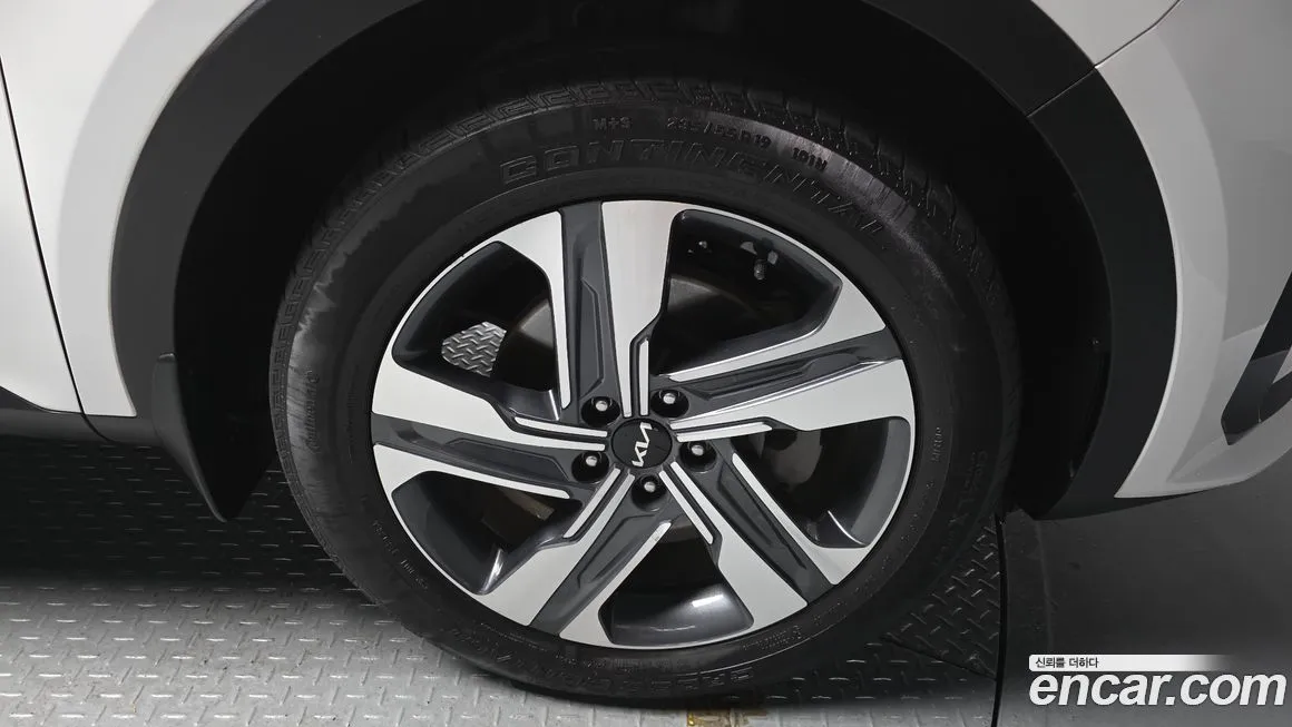 Kia Sorento — фото 5