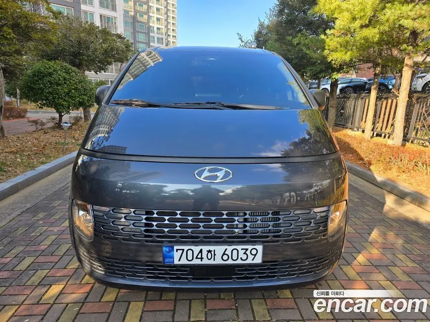 Hyundai Staria — фото 1