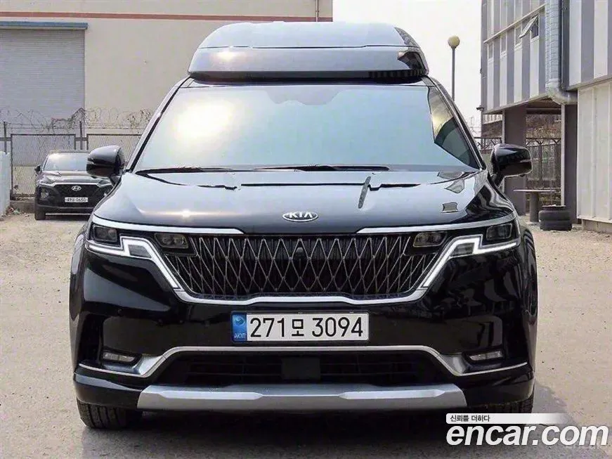 Kia Carnival — фото 1
