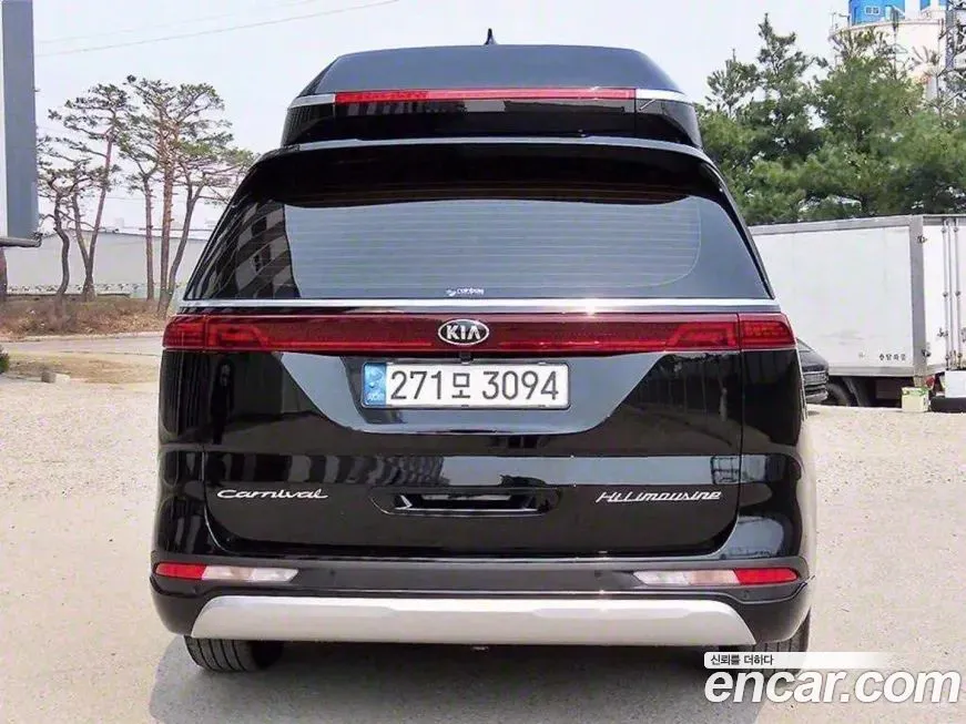 Kia Carnival — фото 4