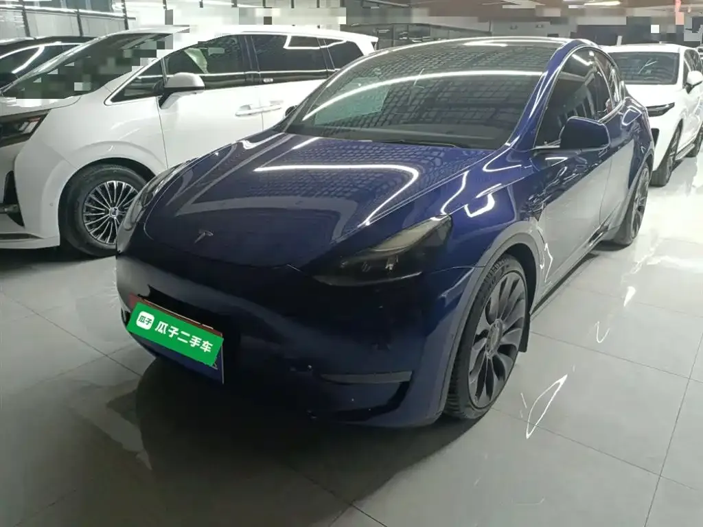 Tesla Model Y — фото 2