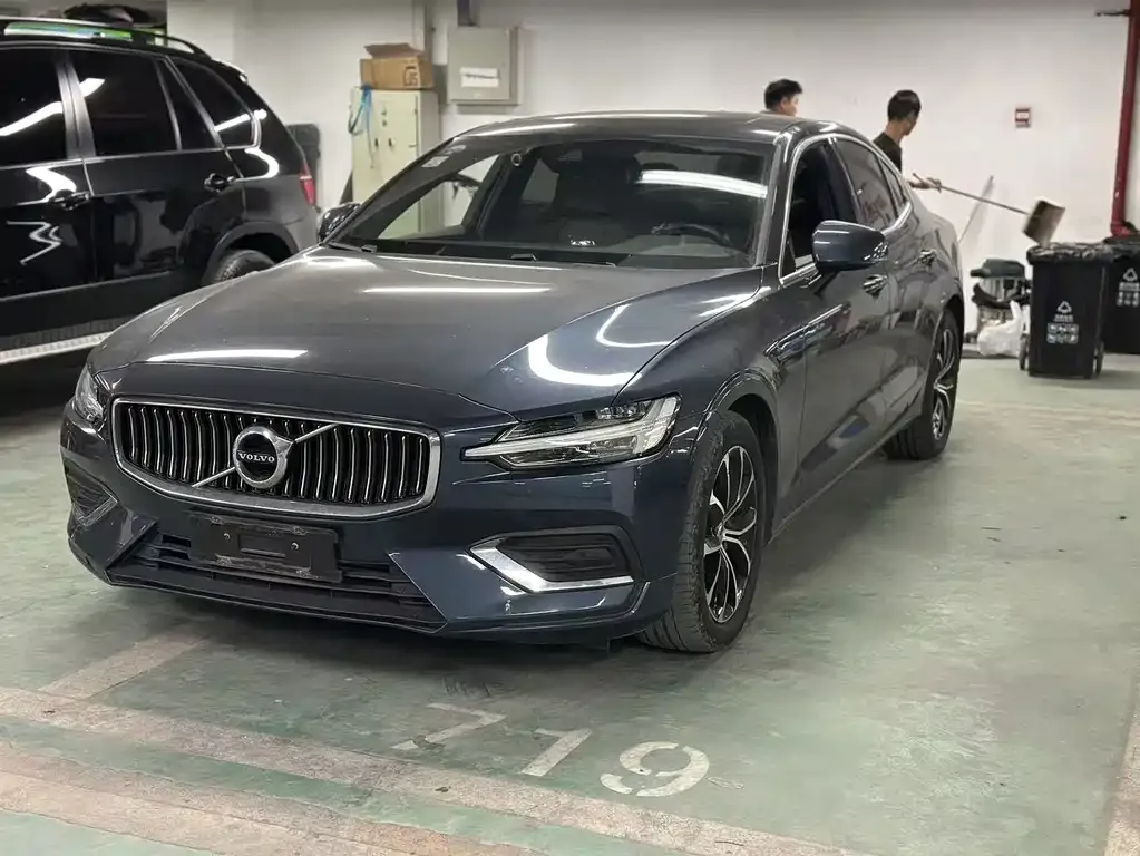 Volvo S60 2021 из CN, фото 1