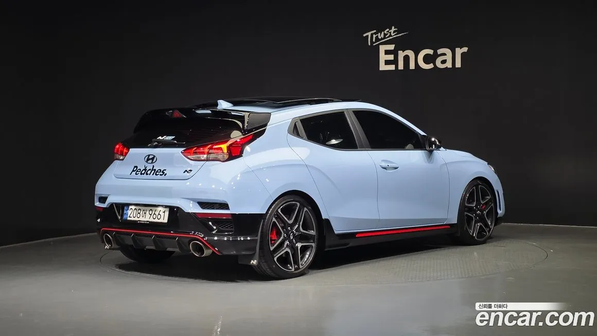 Hyundai Veloster — фото 2
