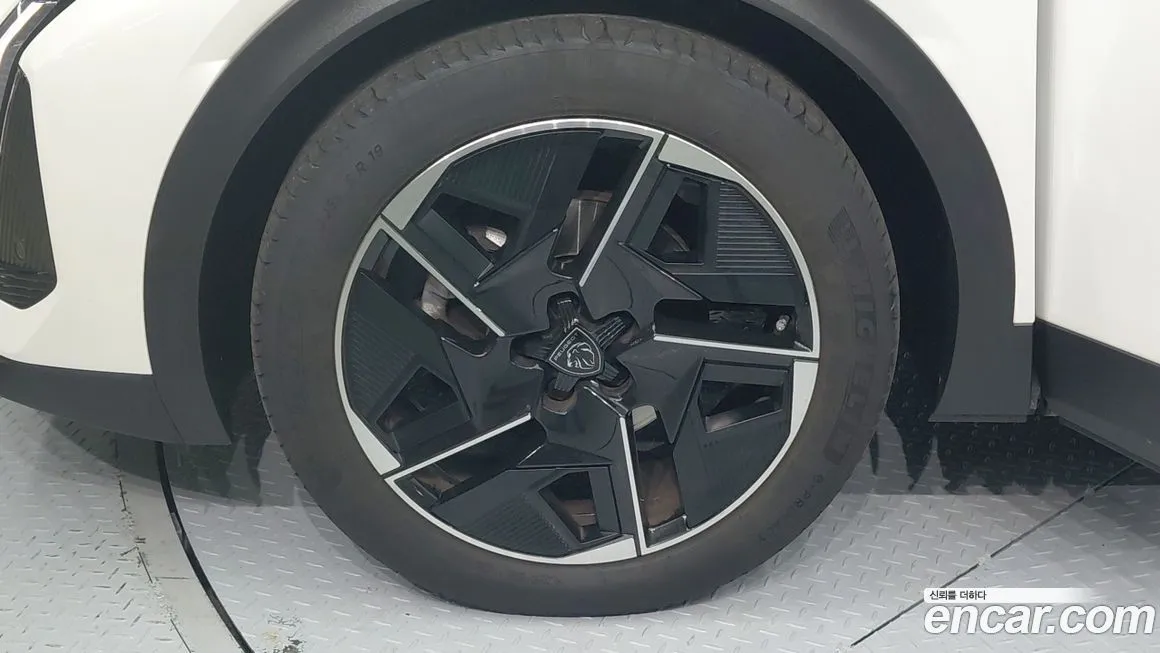 Peugeot 408 2023 из KR, фото 5