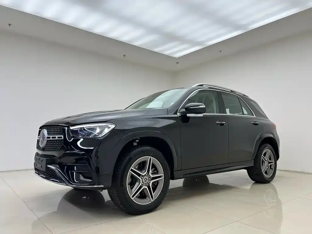 Mercedes-Benz GLE — фото 1