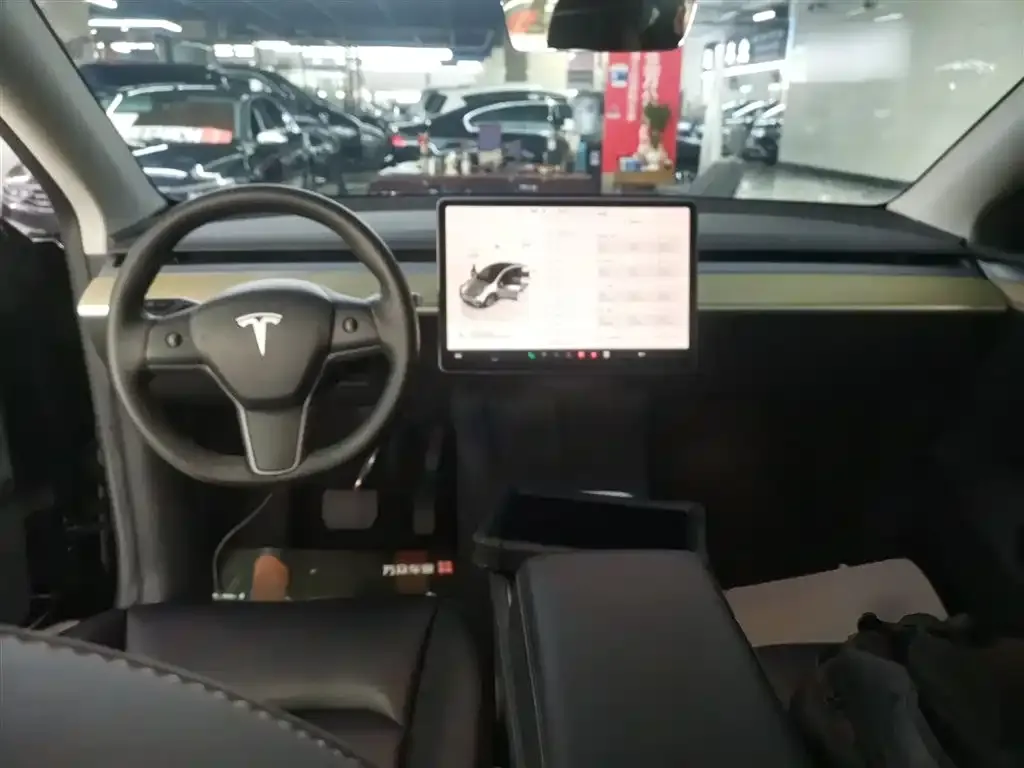 Tesla Model Y 2023 из CN, фото 10