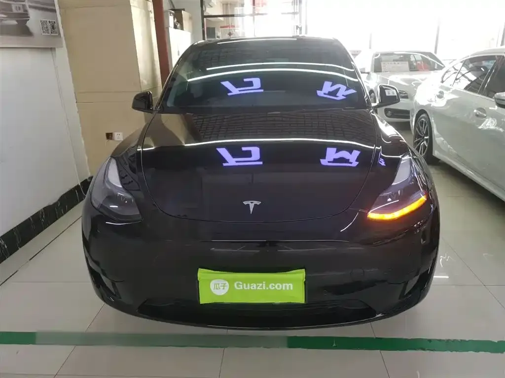 Tesla Model Y 2023 из CN, фото 3