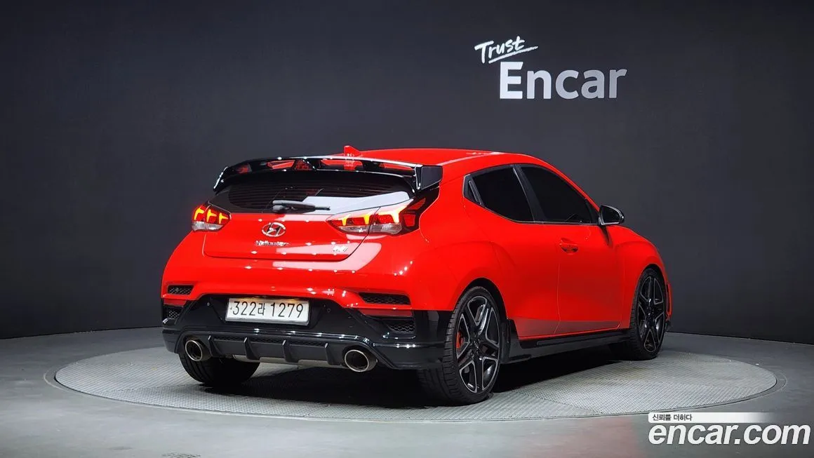 Hyundai Veloster — фото 2