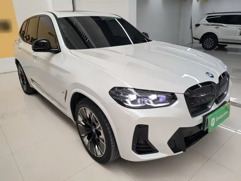 BMW iX3 2024 из CN, фото 4