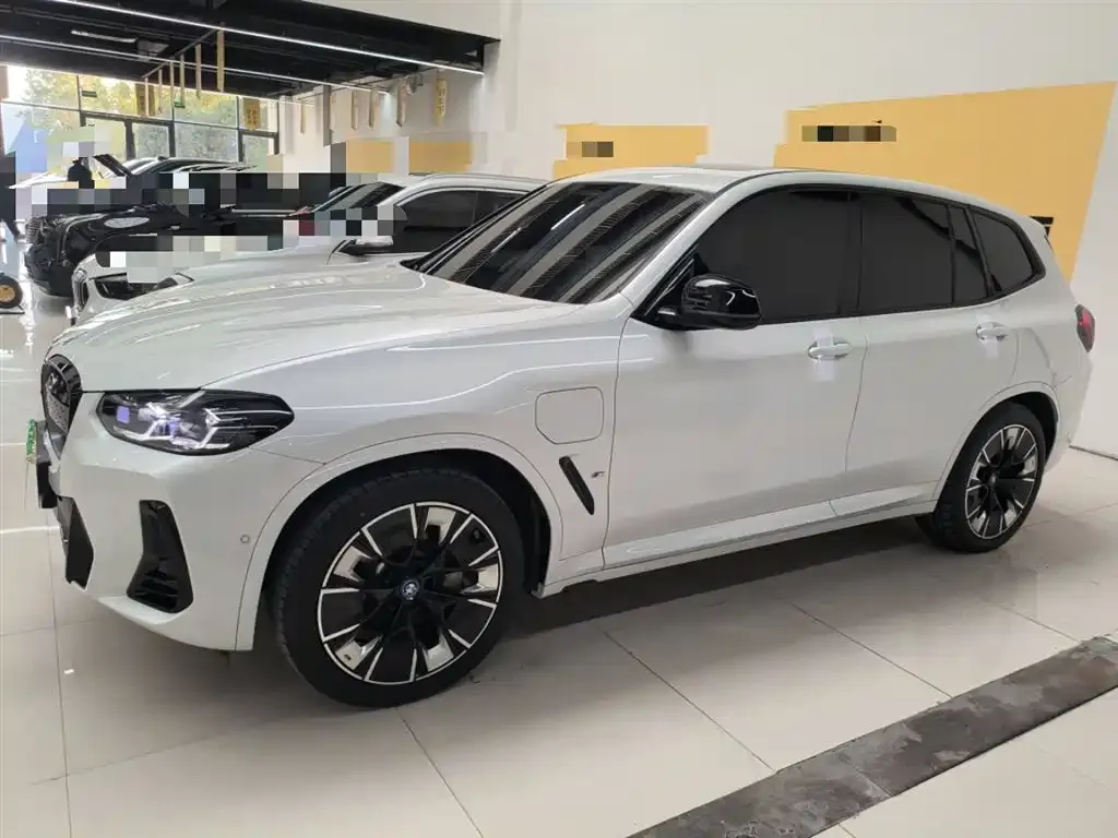 BMW iX3 2024 из CN, фото 5