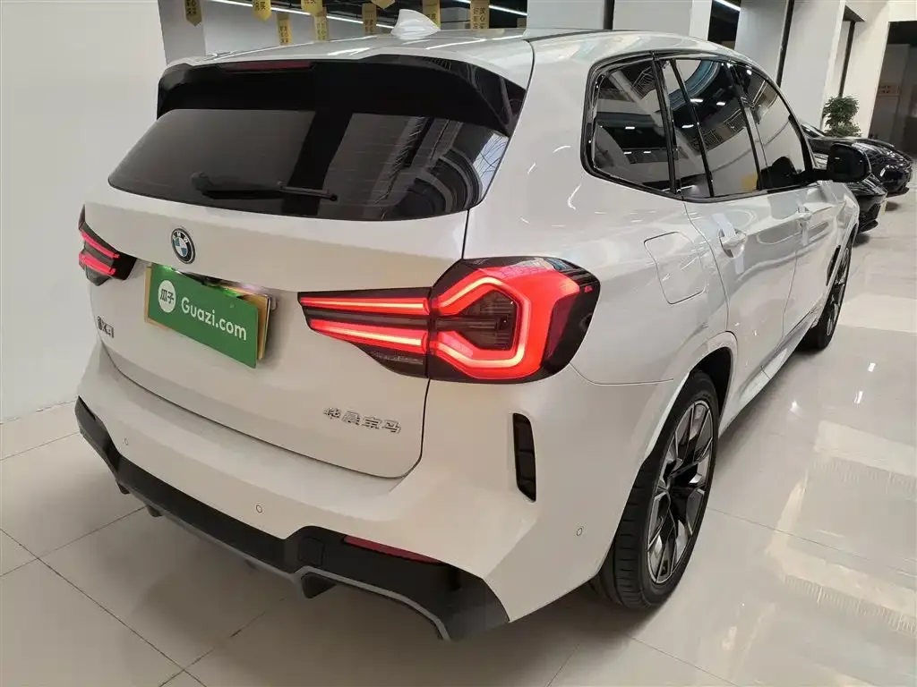 BMW iX3 2024 из CN, фото 7