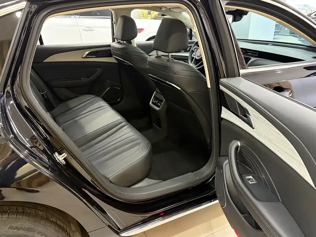 Hongqi H5 2024 из CN, фото 5