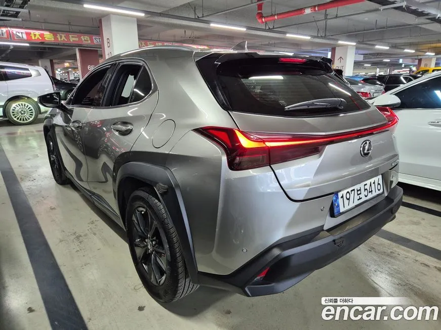 Lexus UX 2024 из KR, фото 4