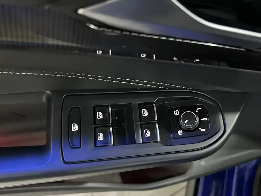 Volkswagen Golf 2021 из CN, фото 8