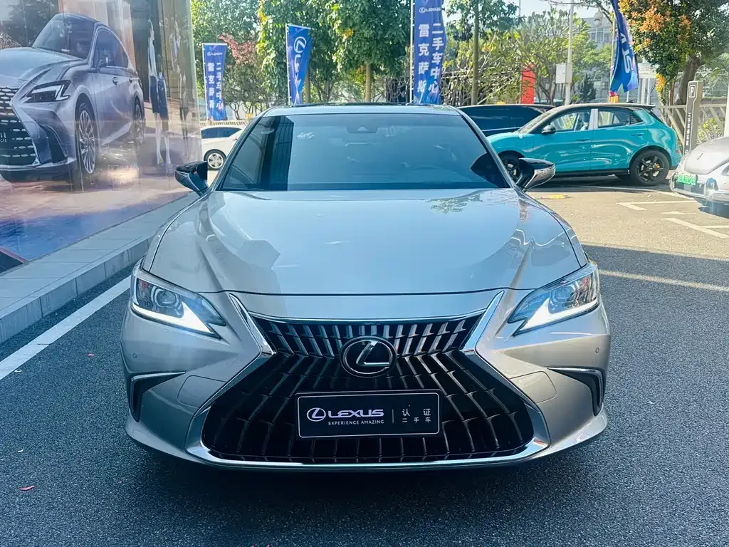 Lexus ES — фото 2
