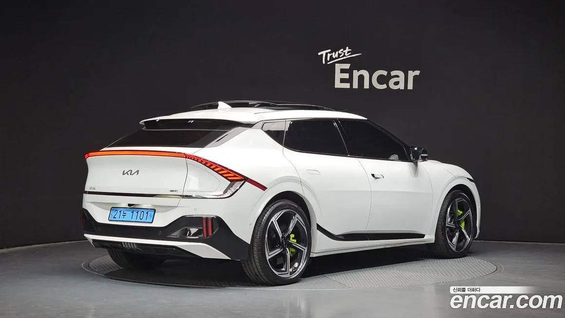 Kia EV6 — фото 2