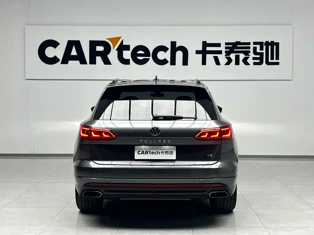 Volkswagen Touareg — фото 4
