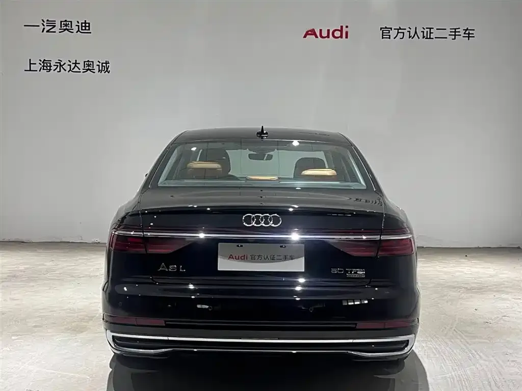 Audi A8 — фото 2