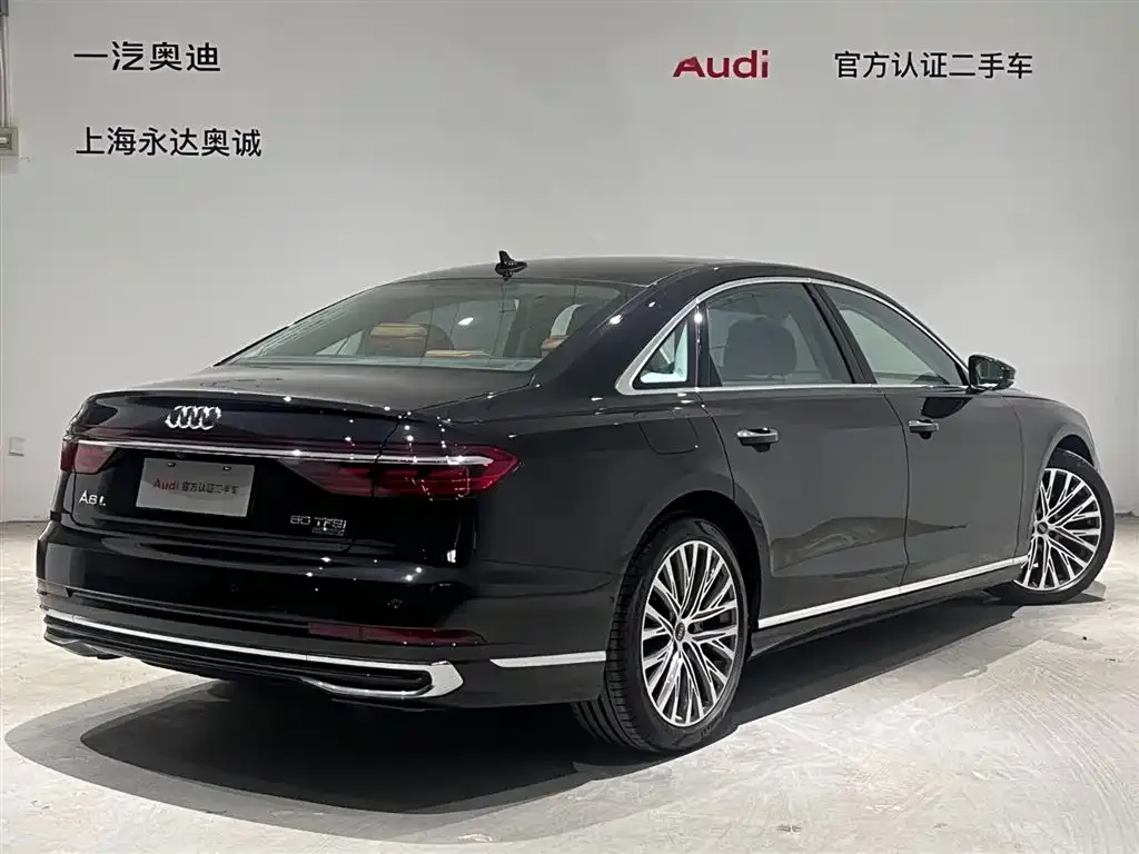 Audi A8 — фото 4